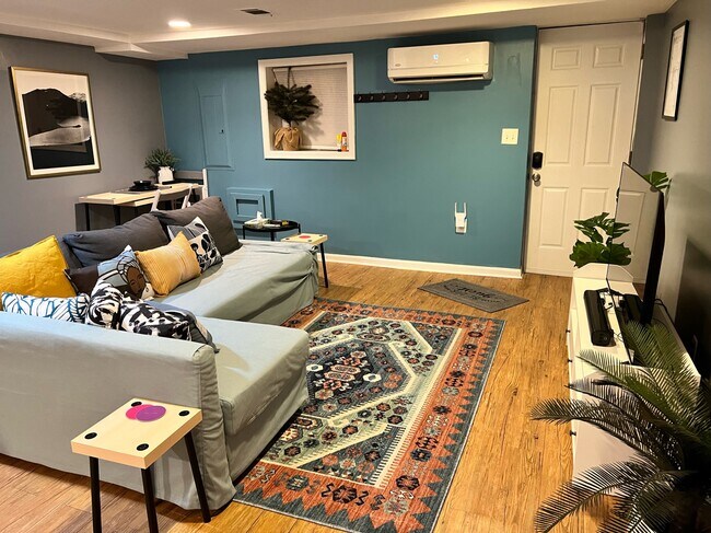 Foto del edificio - 633 14th St NE