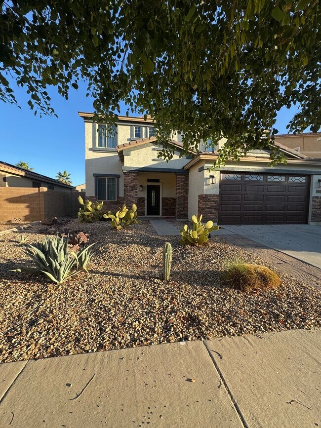 Foto del edificio - 3 BEDROOM IN DESERT OASIS IN SURPRISE