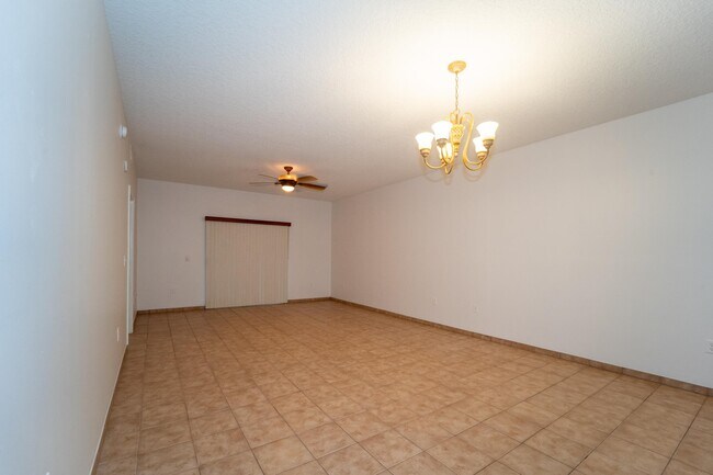 Foto del edificio - 101 Laurel Wood Way