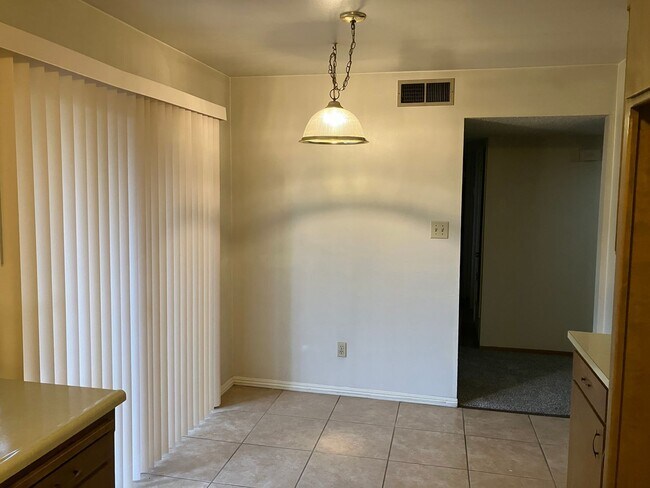 Foto del edificio - 2813 Thornton Ct