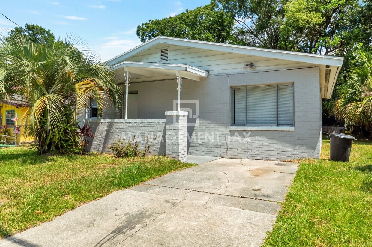 Primary Photo - 2255 W 13th St