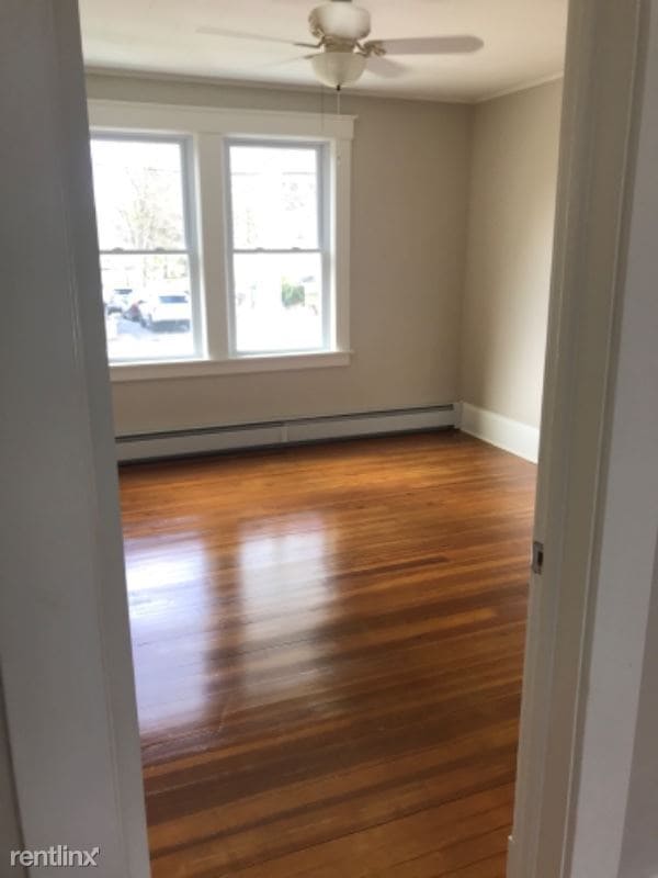 Building Photo - 2 br, 1 bath Apartment - 24 Brendan St