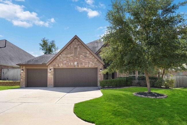 Building Photo - 115 Pine Crest Cir