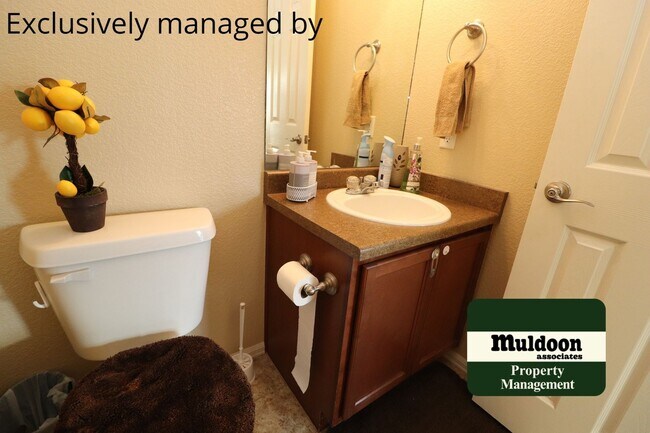 Building Photo - *COMING SOON* Lovely 3 Bedroom in Lorson R...