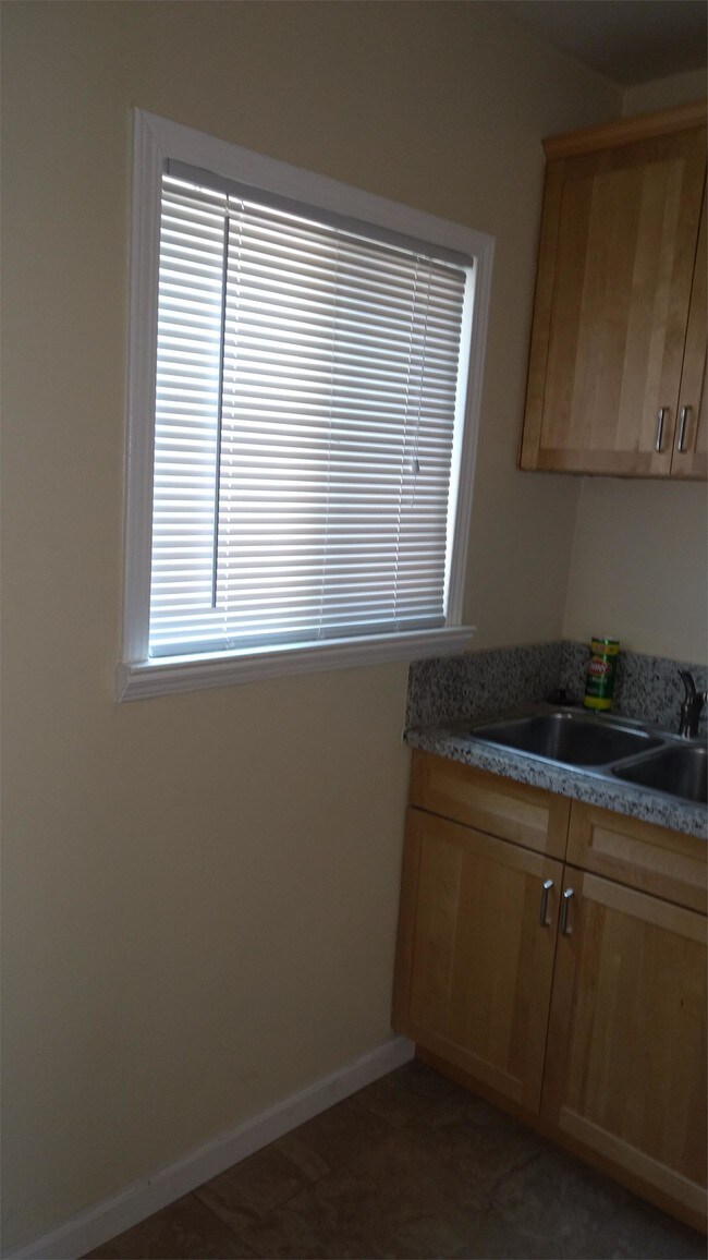 Building Photo - 416 San Juan Dr