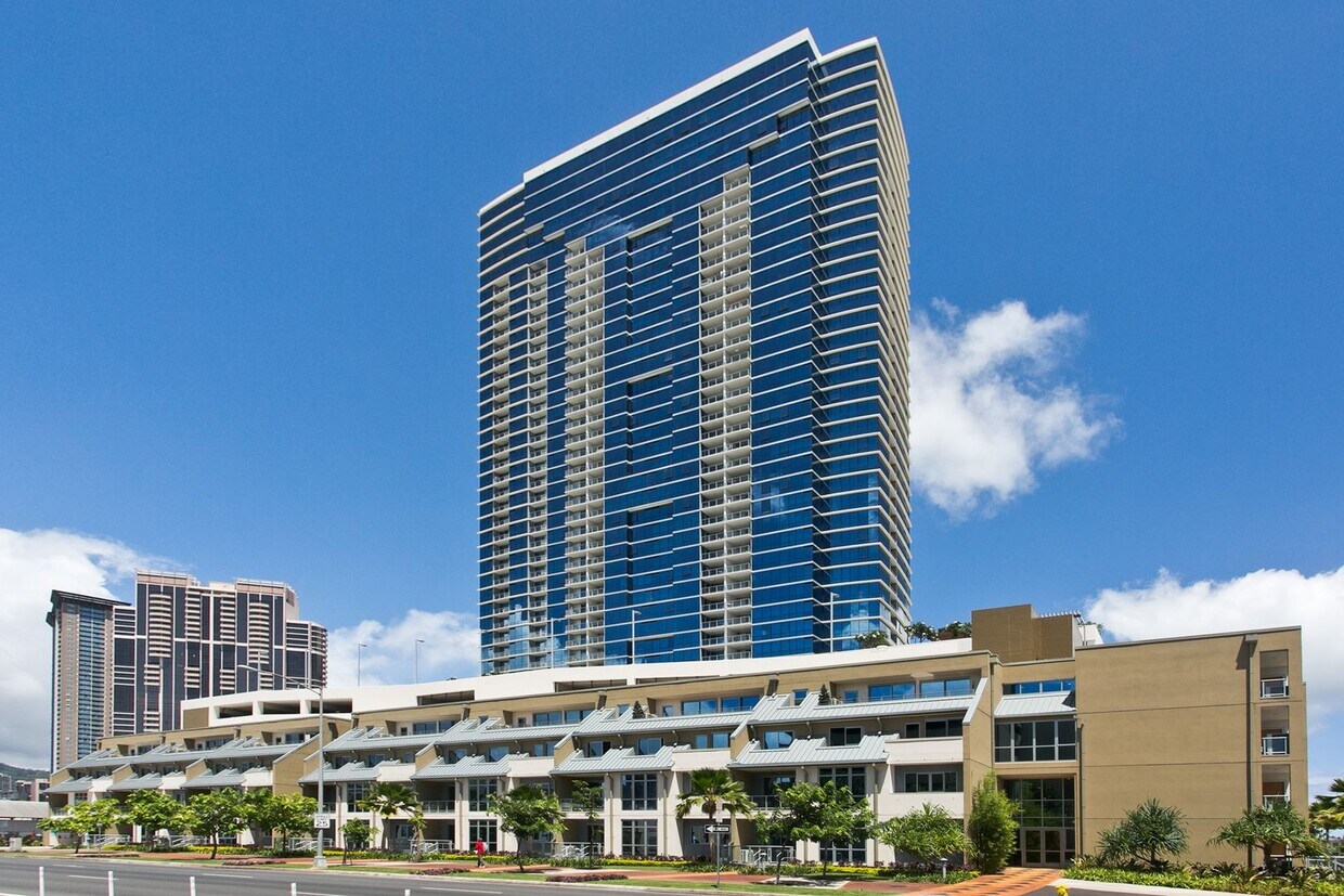Foto principal - Modern 1-Bedroom Condo in Kakaako – 20th F...