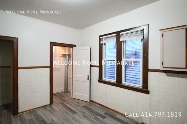 Building Photo - Single family in Johnson's Woods & easy ac...