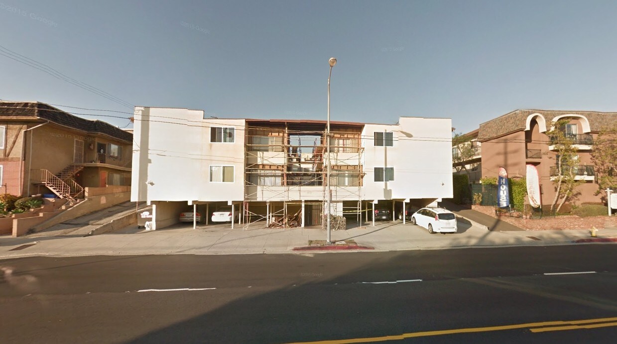 Primary Photo - 3400 S Centinela Ave