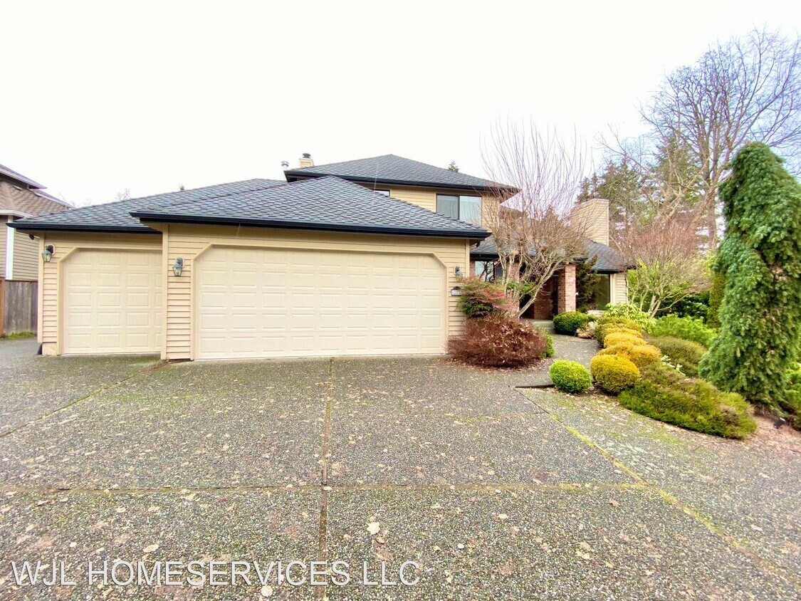 12808 SE 80th Way, Newcastle, WA 98056 House Rental in Newcastle, WA
