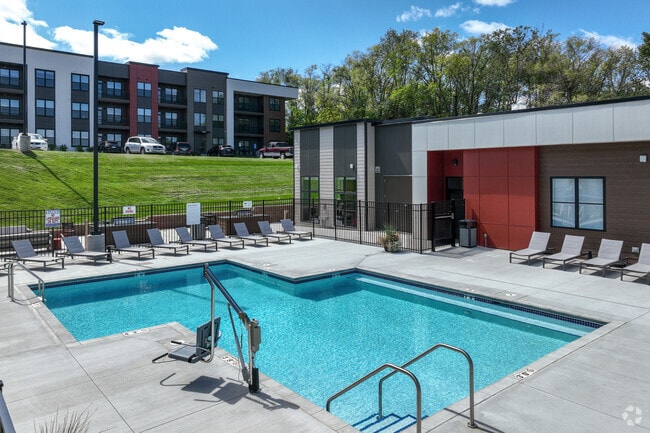 Piscina - The Rosewater