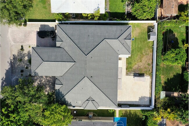 Foto del edificio - 9861 NW 26th St