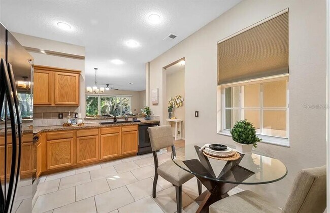 Foto del edificio - 510 Spring Lake Cir