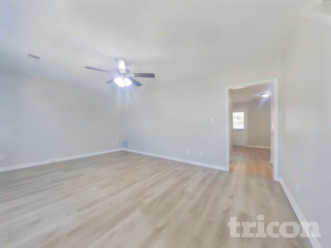 Foto del edificio - 126 Woodberry Ct