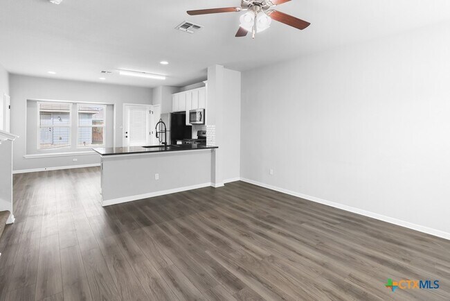 Foto del edificio - 105 Switchgrass St
