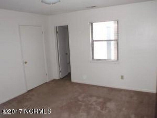 Building Photo - 1818 Countrywood Blvd