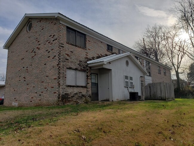 Back of Building - Scenic Hills