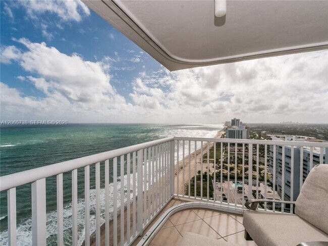 Building Photo - 1370 S Ocean Blvd