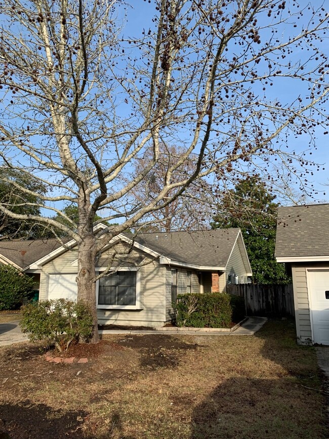 Welcome home - 1709 Bennetts End