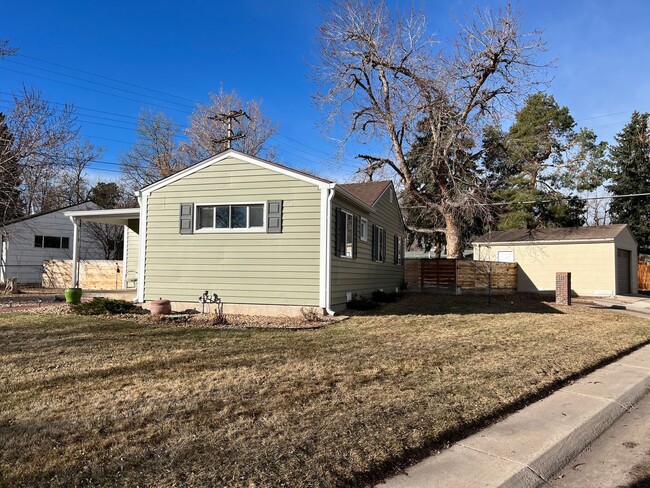 Foto del edificio - 3 bed 2 bath Harvey Park, Corner Lot