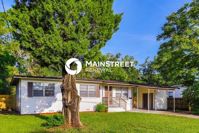 Foto del edificio - 3 Bedroom Pet-Friendly Home in JACKSONVILLE, FL with Main Street Renewal