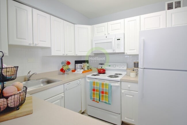 Foto del edificio - 323 E Ontario St