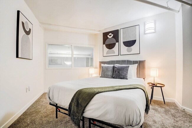 Foto del edificio - 50 N Illinois St