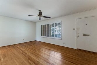 Building Photo - 3574 Ainsworth Dr