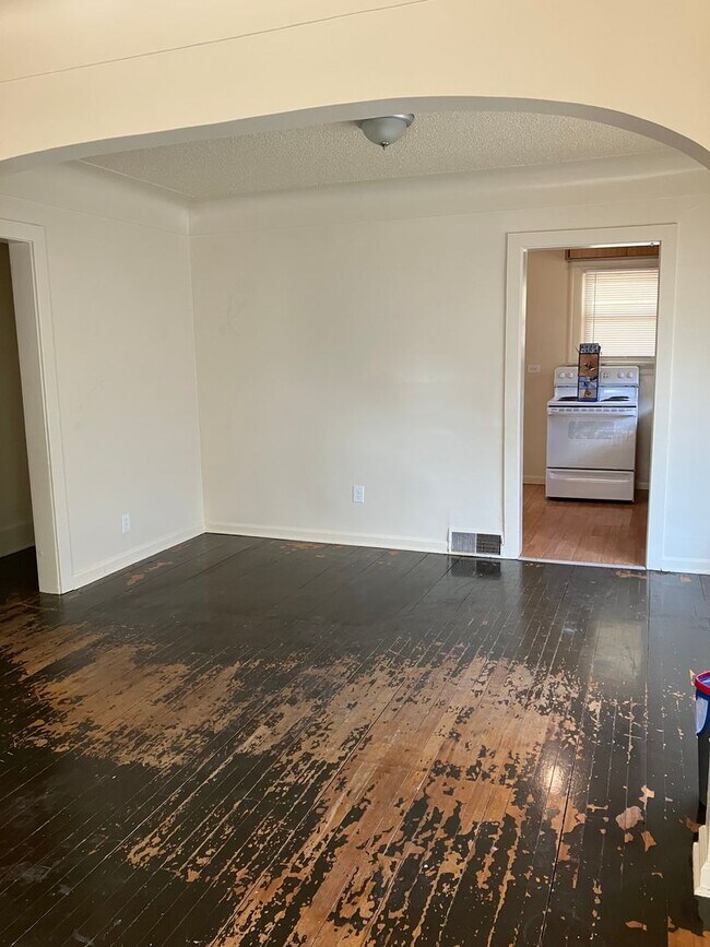 Foto del edificio - AVAILABLE NOW- 2 bedroom, 1 bath, detached...