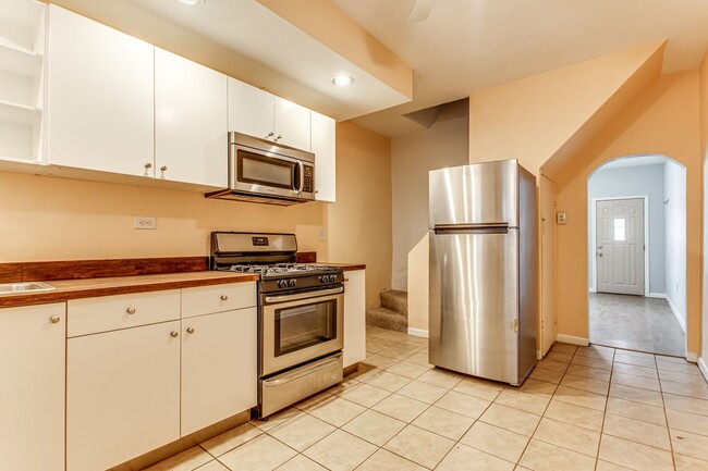 Foto del edificio - 2 bedroom townhome in Bloomfield!