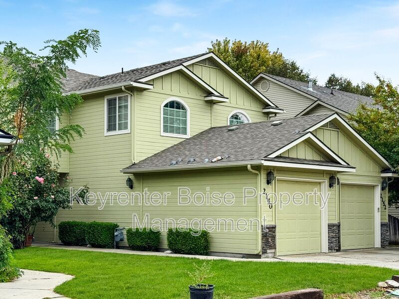 Foto principal - 2150 S Dorothy Ave