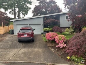 Building Photo - 11820 NW Marylee Ct
