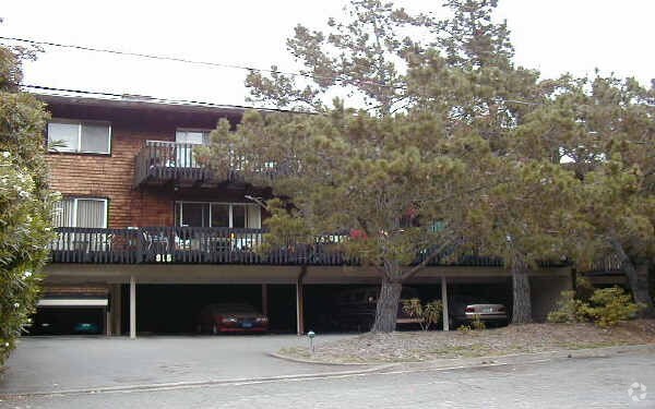 Foto del edificio - 915 E Blithedale Ave