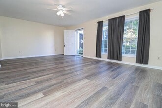 Building Photo - 1738 Farmington Ct