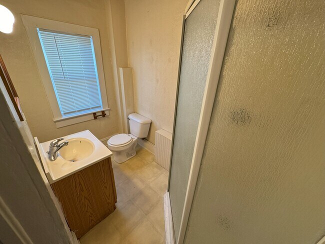 Foto del edificio - 1826 Whipple St