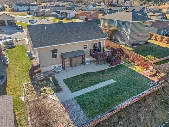 Building Photo - 680 South St