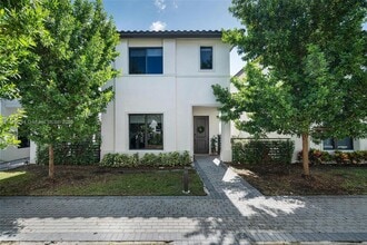 Building Photo - 4408 NW 80th Ave