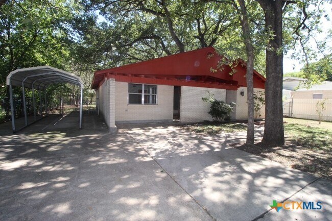 Foto del edificio - 409 Oak St