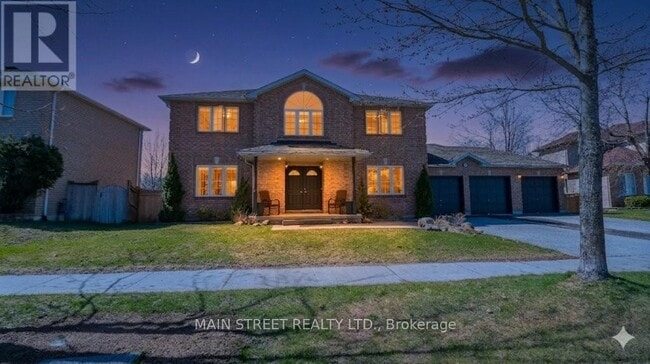 Building Photo - 89 Silver Maple Crescent