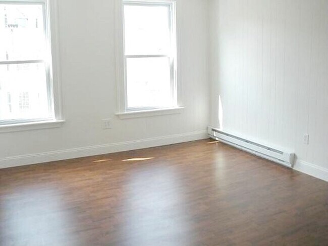 Foto del edificio - 289 Chelsea St