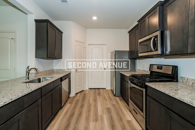 Building Photo - 13621 Roosevelt Arch DR