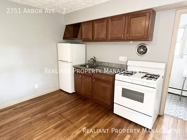Building Photo - 2751 Arbor Ave