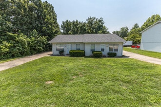 Building Photo - 1600 W Amos Dr