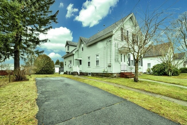 Building Photo - 37 Wilbur St