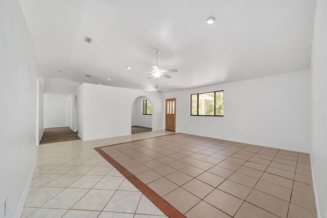 Foto del edificio - 12136 SW 41st Pl