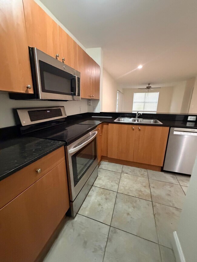 Building Photo - 1825 Palm Cove Blvd