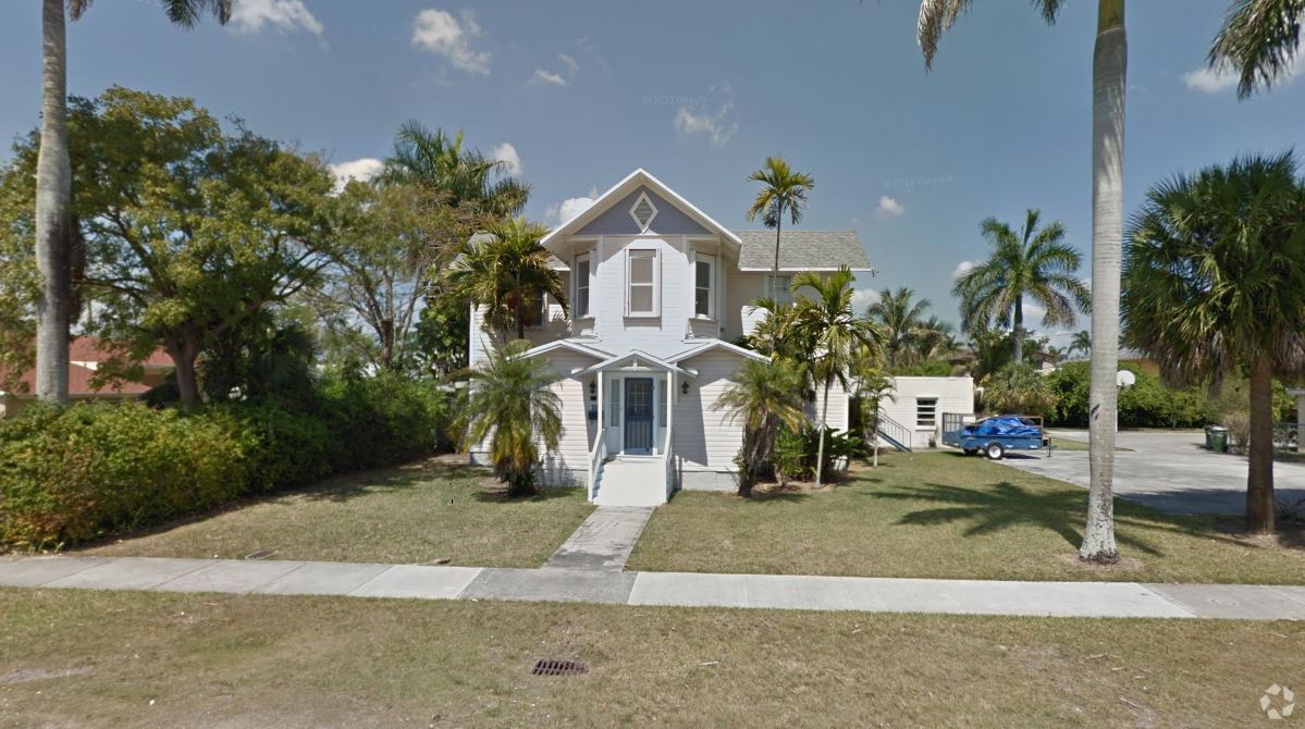 Primary Photo - 25 NE 12th St