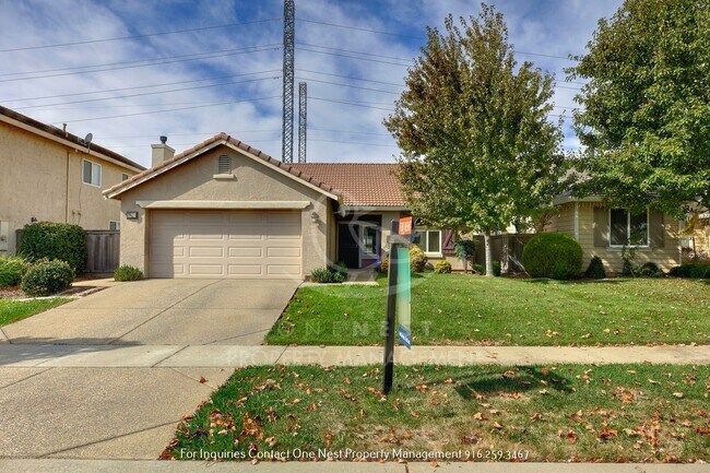 Foto del edificio - Charming single-story home nestled in the serene Edgewater Community