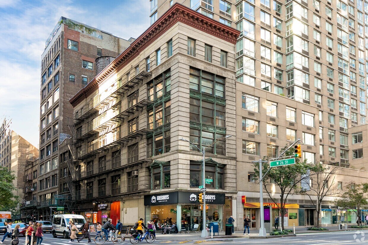 Primary Photo - 105 west 26th st