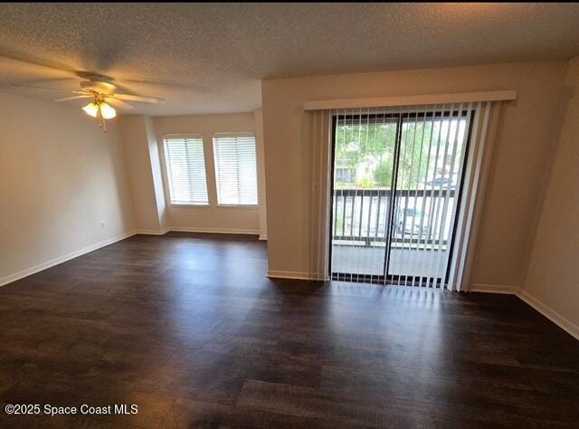 Building Photo - 3555 Sable Palm Ln