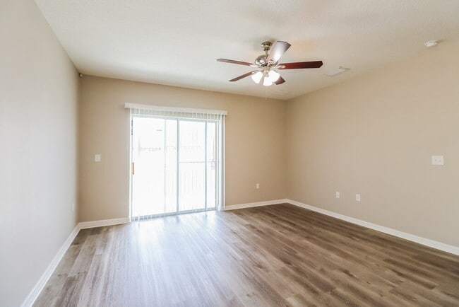 Building Photo - 10226 Geese Trail Cir
